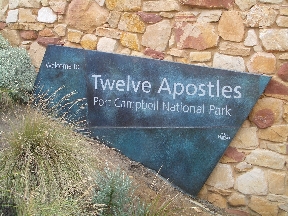 Begrüßungsschild am 12 Apostles NP